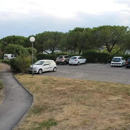 Studio Parking Proche Centre Ville *